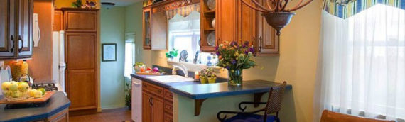 Buying Cabinets from a Kitchen and Bath Specialist Versus a Big Box Store